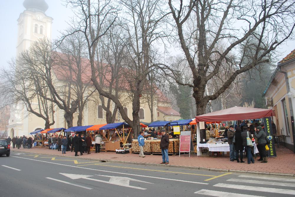 Katarinin sejem in domača tržnica